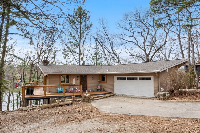 Beautiful Lakefront Property in Bella Vista! - Beautiful Lakefront Property in Bella Vista! House