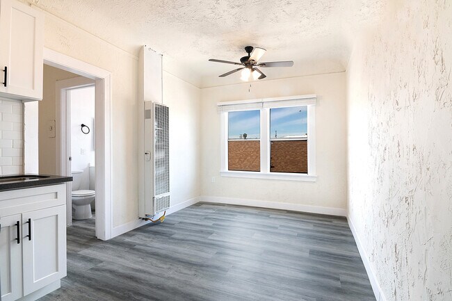 Photo - 27th Street Apartments