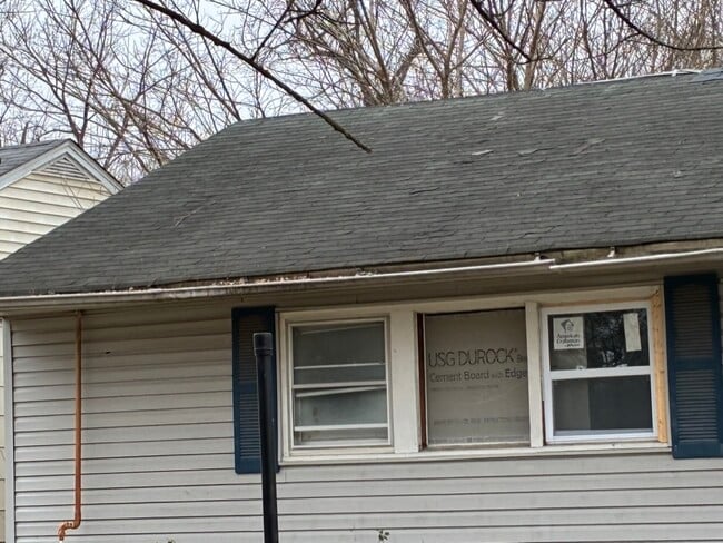 Photo - 30 Delores Dr