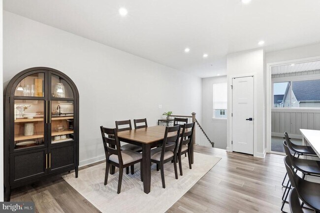 Photo - 7326 Isabella Rd