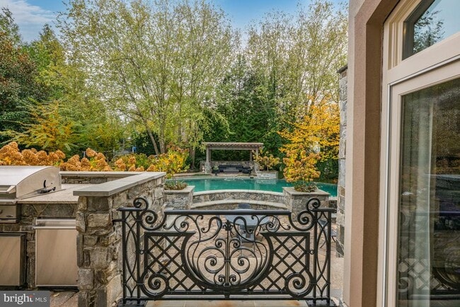 Photo - 8305 Fox Haven Dr