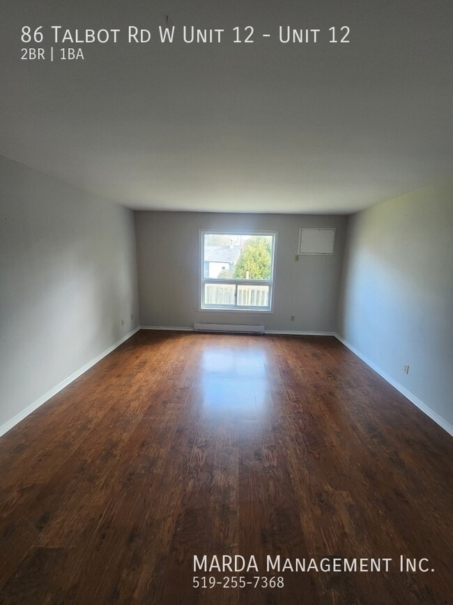 Building Photo - CHARMING 2 BED/ 1 BATH APT IN WHEATLEY + HYDRO & WATER Unit 12