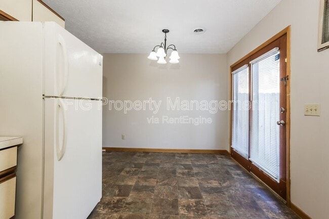 Photo - 537 Scott County Rd Unit H