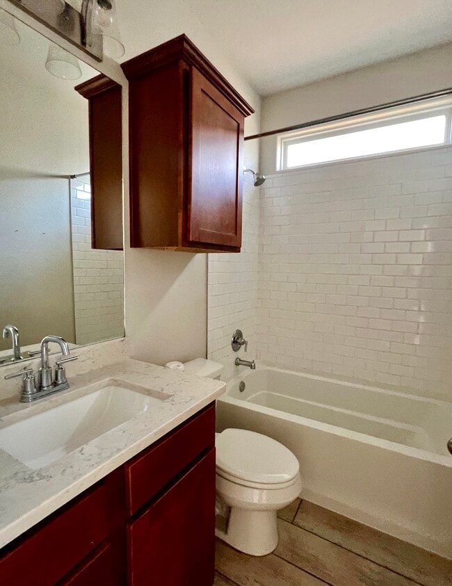 Photo - 3422 De Zevala St