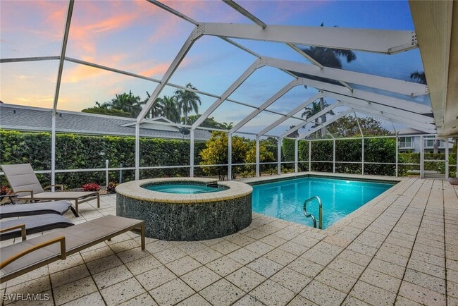 Photo - 420 Harbour Dr