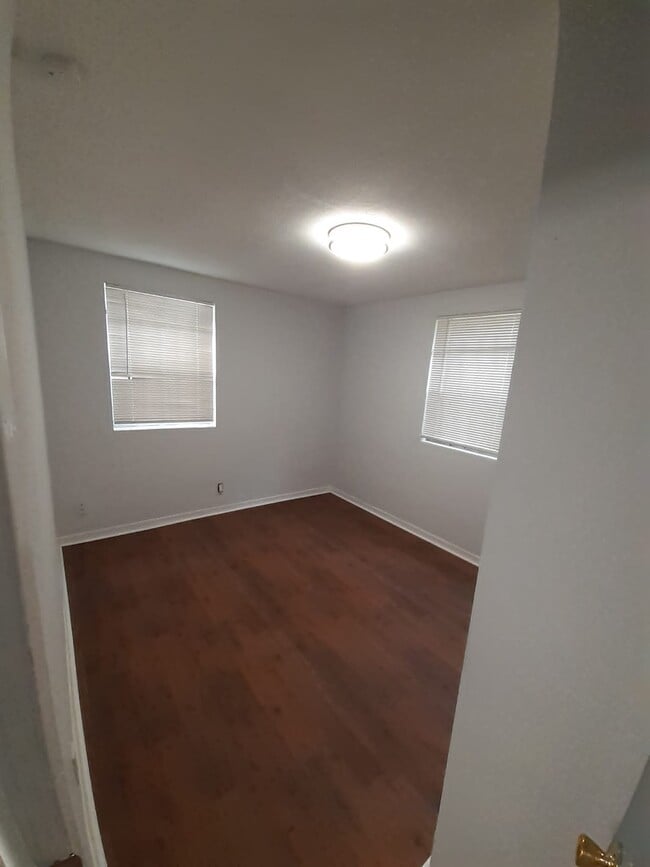 Photo - 1824 W 14th St Unit 3