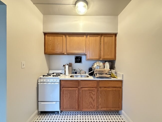 Photo - 4509 N Ashland Ave Unit J01P