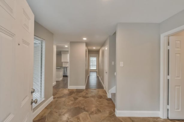 Photo - 2119 Woodstream Dr