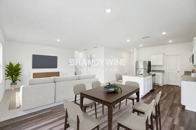 Photo - 534 Otway Lp