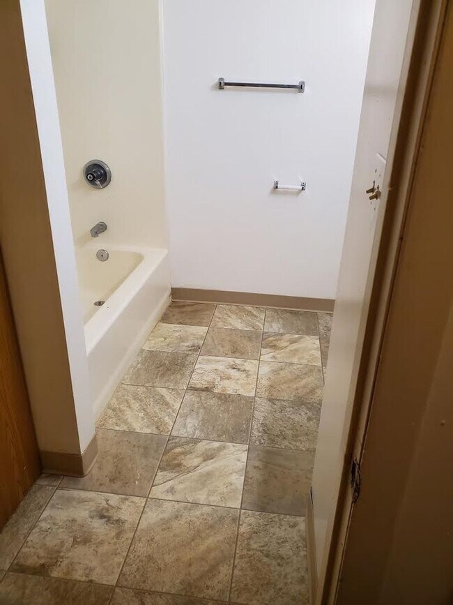 Photo - 3013 Chain Dr