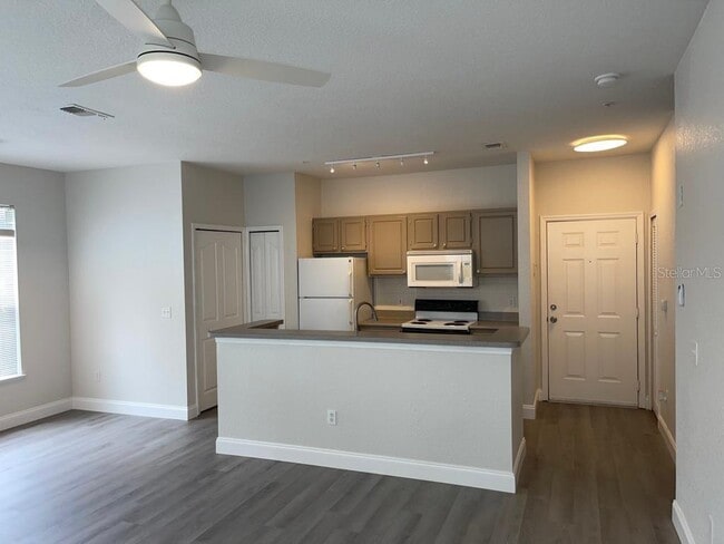 Photo - 2513 Maitland Crossing Way Unit 14102