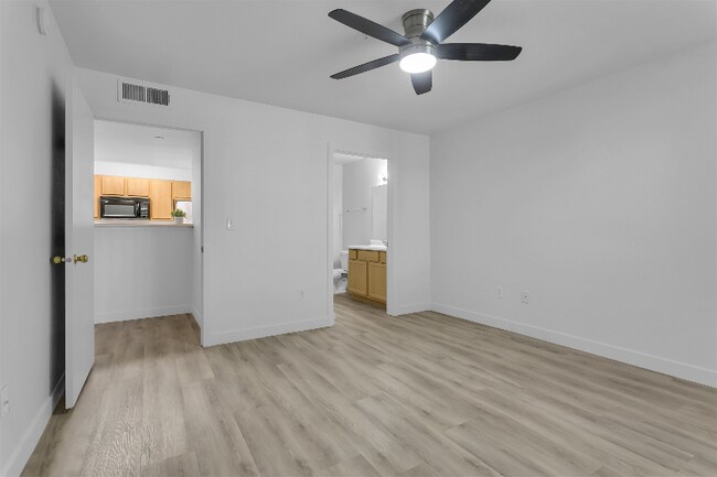 Photo - 950 Seven Hills Dr Unit 1016