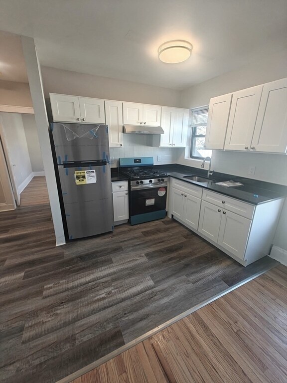 Building Photo - 8 Langmaid Ave Unit 14