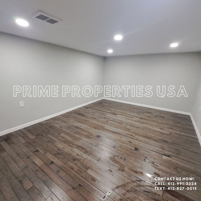 Photo - 223 Columbia Dr