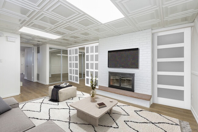 Photo - 2131 Bonvue Dr Unit B