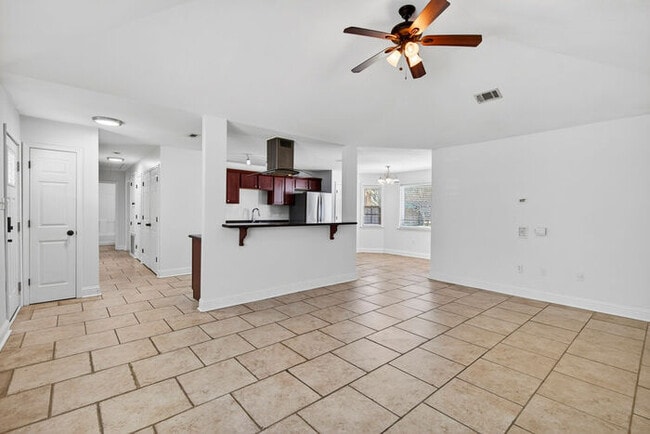 Photo - 15116 Rosewood St