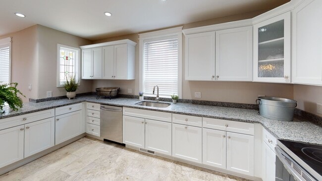 Photo - 6BR/4BA Cottage in Fort Sanders | Walk to ...