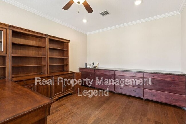 Photo - 1805 Sumac Dr