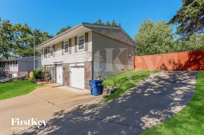 Photo - 1107 Burgundy Ln