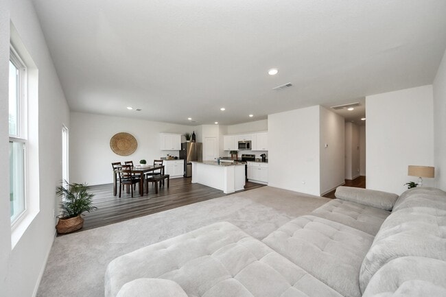 Photo - 25360 Stoneham Crk Dr