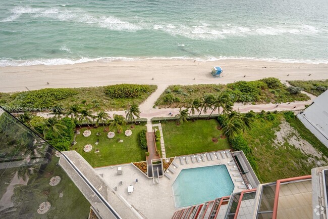 Building Photo - 6767 Collins Ave Unit 1709 Rental