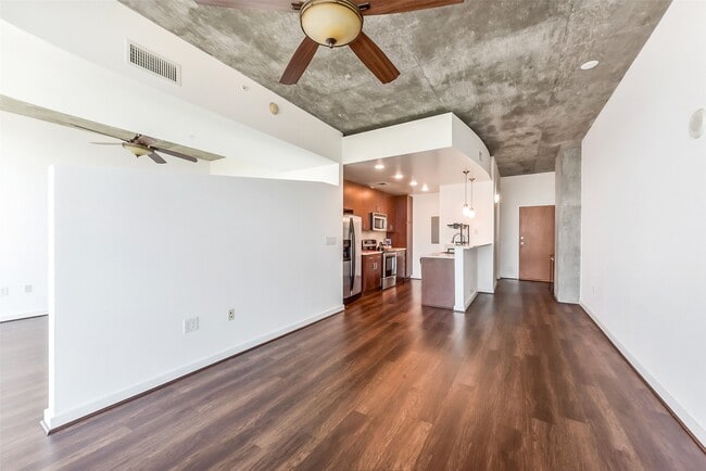 Photo - 5925 Almeda Rd