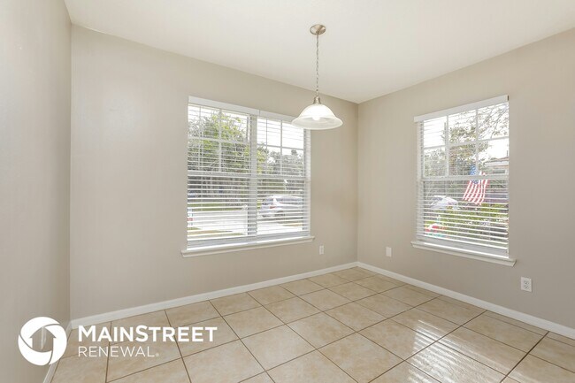 Photo - 376 Chinaberry Ave