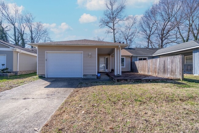 4421 Smokey Lake Dr