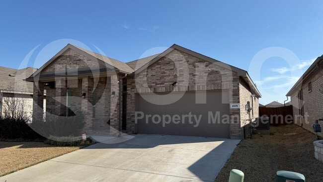 Photo - 225 Drumcliffe Dr