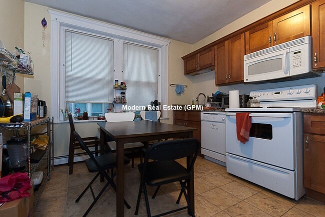 Photo - BRIGHTON 2 BED W DISHWASHER AVAILABLE FOR A 9/1 MOVE-IN!  GREAT DEAL!!