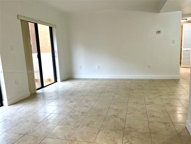 Photo - 5249 NW 7th St Unidad 303