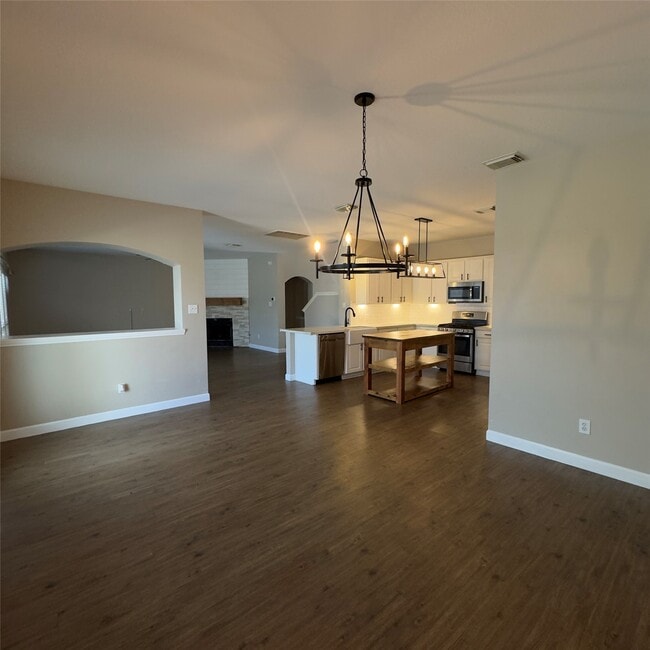 2417 Seguine Dr