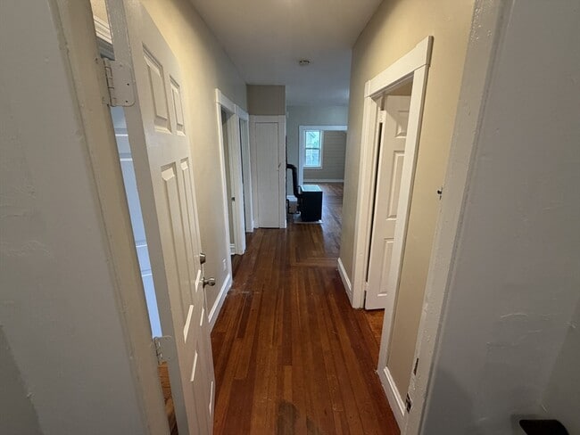 Photo - 220 Osborn St Unit 3