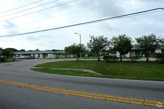 Photo - Crystal Lakes Manor