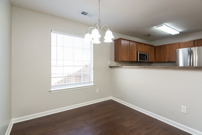 Photo - 10049 Mill Hill Ave