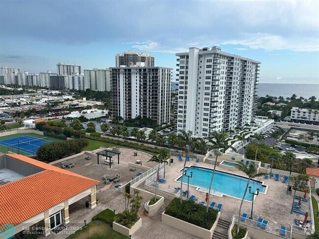 Building Photo - 3020 NE 32nd Ave Unit 1423 Rental