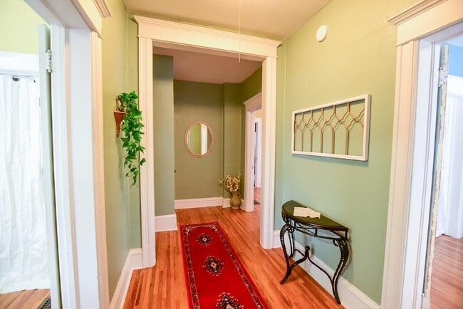 Photo - 1316 W Dean Ave