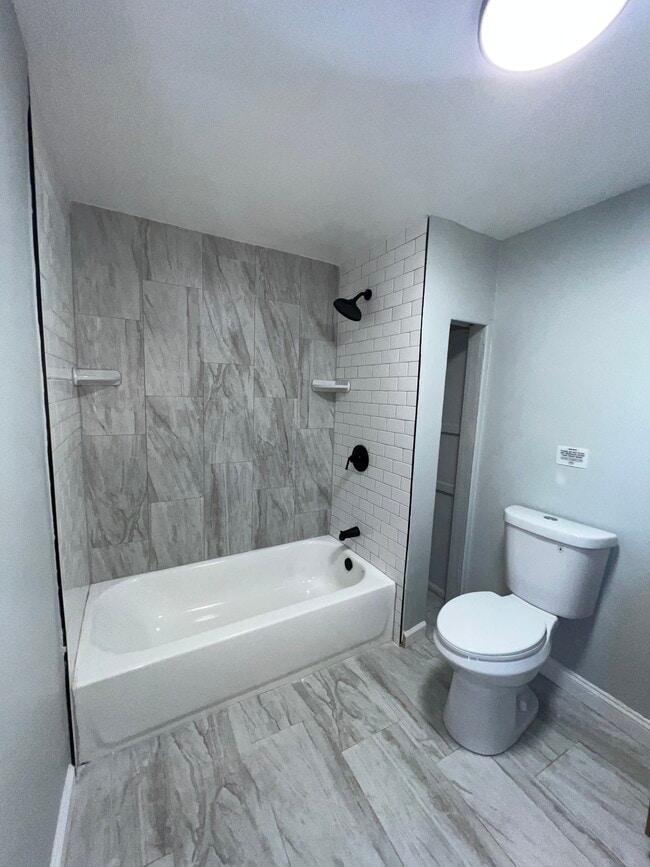 Photo - 2621 Price St