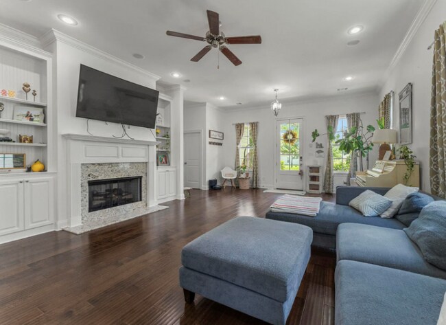 Photo - 1307 Americana Blvd