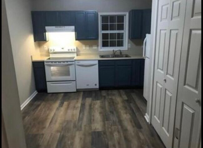 Photo - 111 Sunset Dr Unit 202