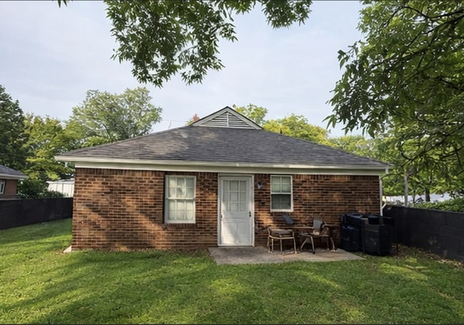 Photo - 750 Alaska St