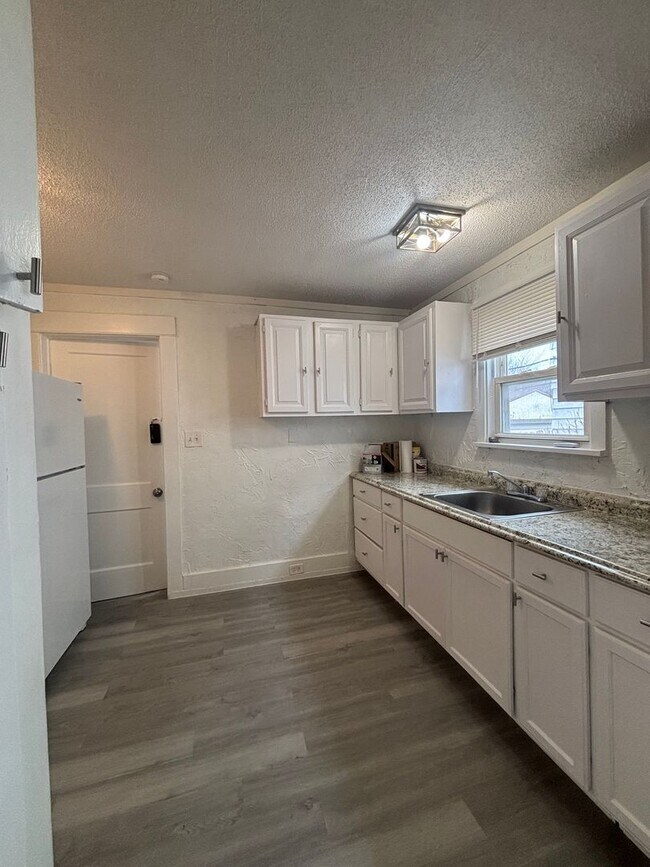 Photo - ParkHeights8827 Unidad 8827 -Down