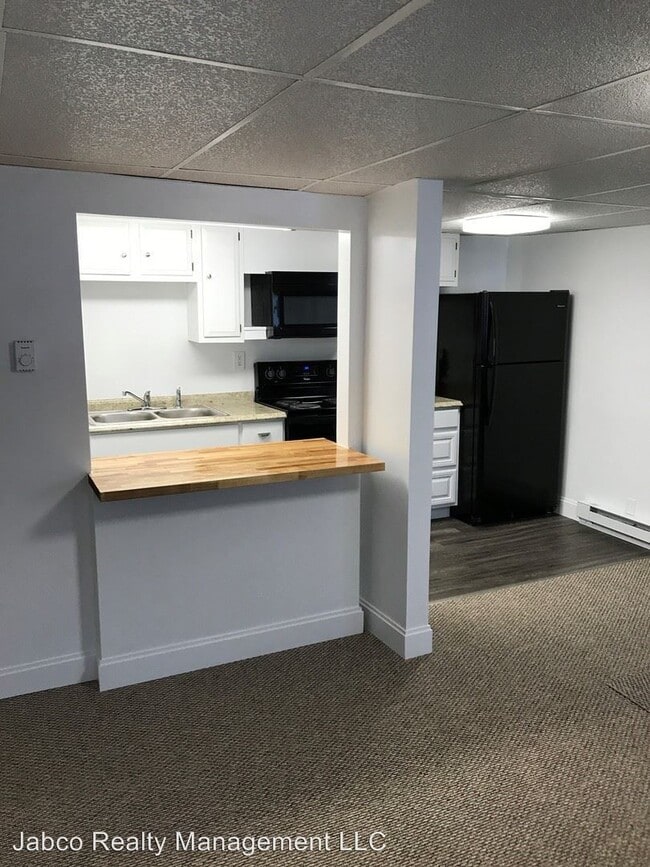 Building Photo - 409 E Howard St Unit #1 Rental