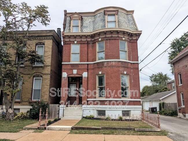 Building Photo - 2012 Oregon Ave Unit B