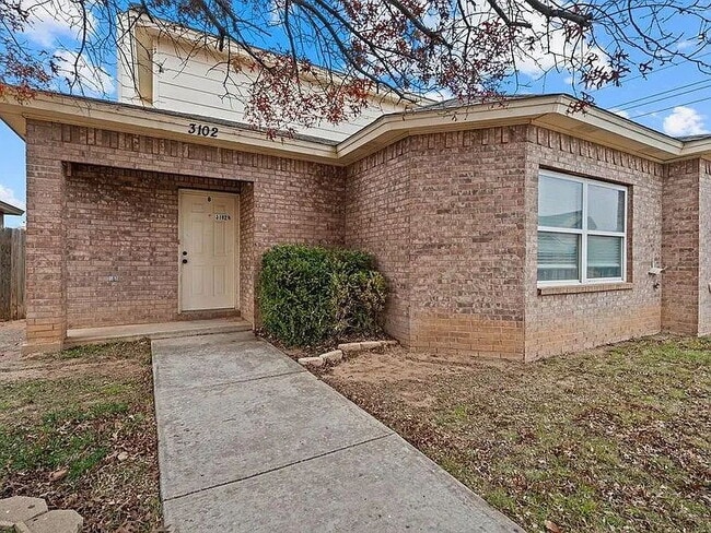 Building Photo - 3102 109th St Unit A