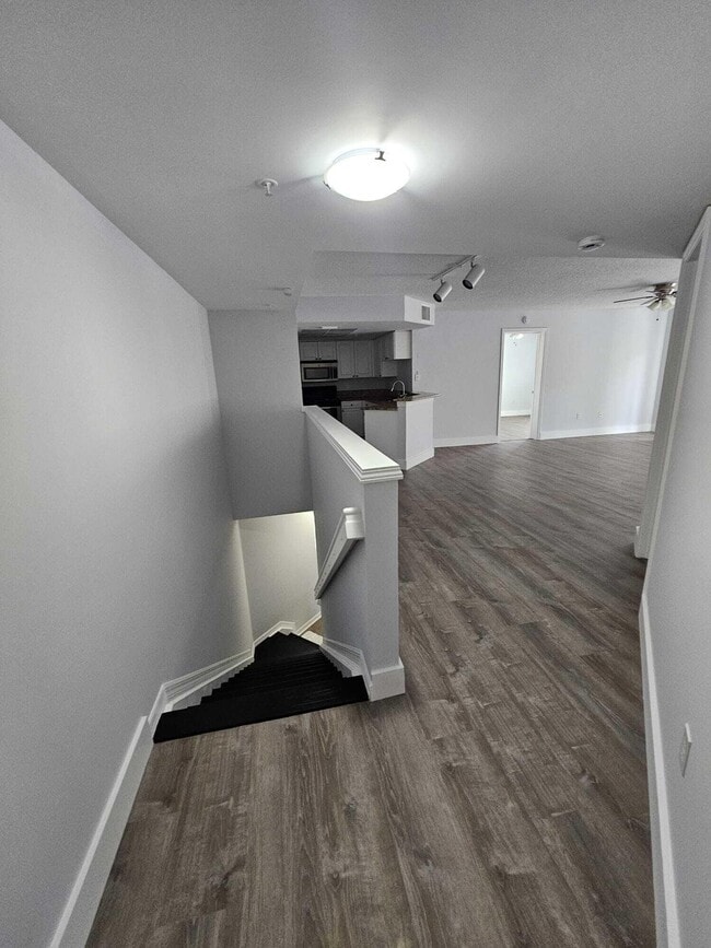 Photo - 1100 Crestwood Ct S Unit 1116