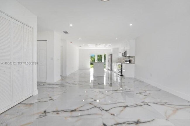 Photo - 16315 SW 107th Ave