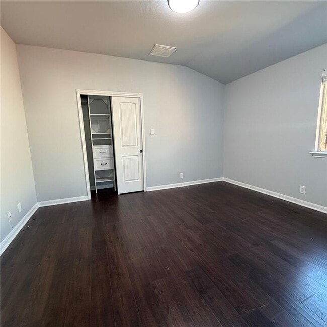 Photo - 1115 Sunny Meadows Loop