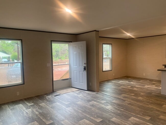 Photo - For Rent: 3 Bedroom, 2 Bath Newer Mobile Home.