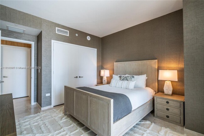 Photo - 1080 Brickell Ave